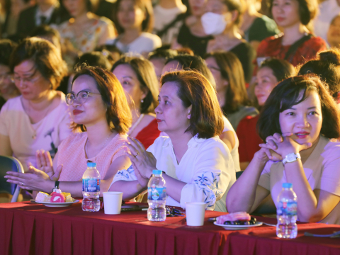 PROM NIGHT KIM LIÊN