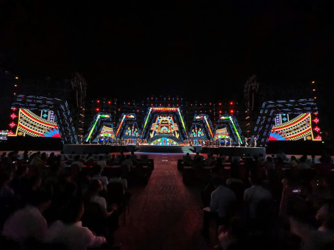 NHỮNG NHỊP CẦU VƯƠN TỚI TƯƠNG LAI