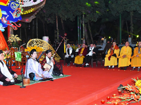 ĐÊM THƠ NGUYÊN TIÊU CHÙA HƯƠNG 2025