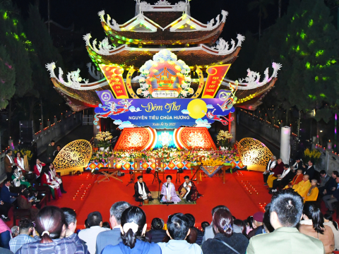 ĐÊM THƠ NGUYÊN TIÊU CHÙA HƯƠNG 2025