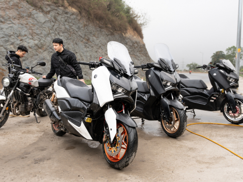 Revzone Yamaha Motor