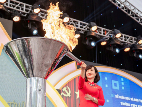 LỄ KỶ NIỆM THÀNH LẬP TRƯỜNG