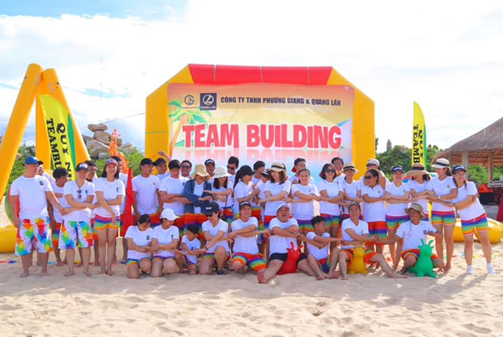 Sự kiện kết hợp