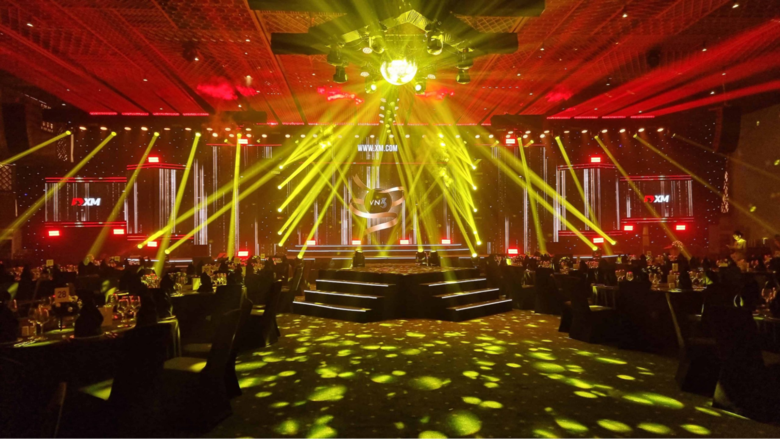 Tận dụng công nghệ trong tổ chức sự kiện